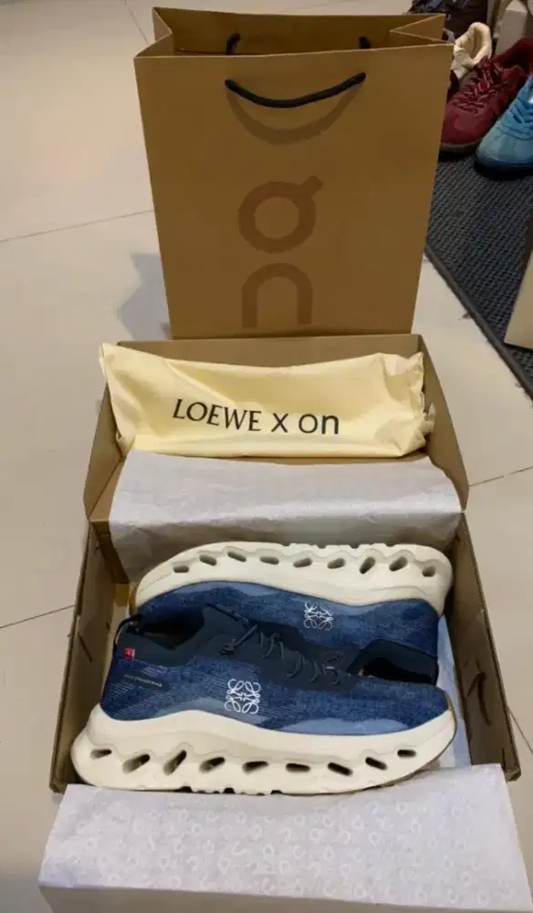 Loewe x On Special Edition (Limited)