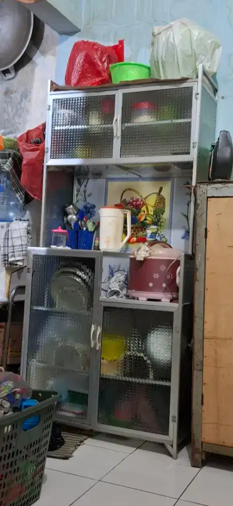 Rak piring keramik kaca