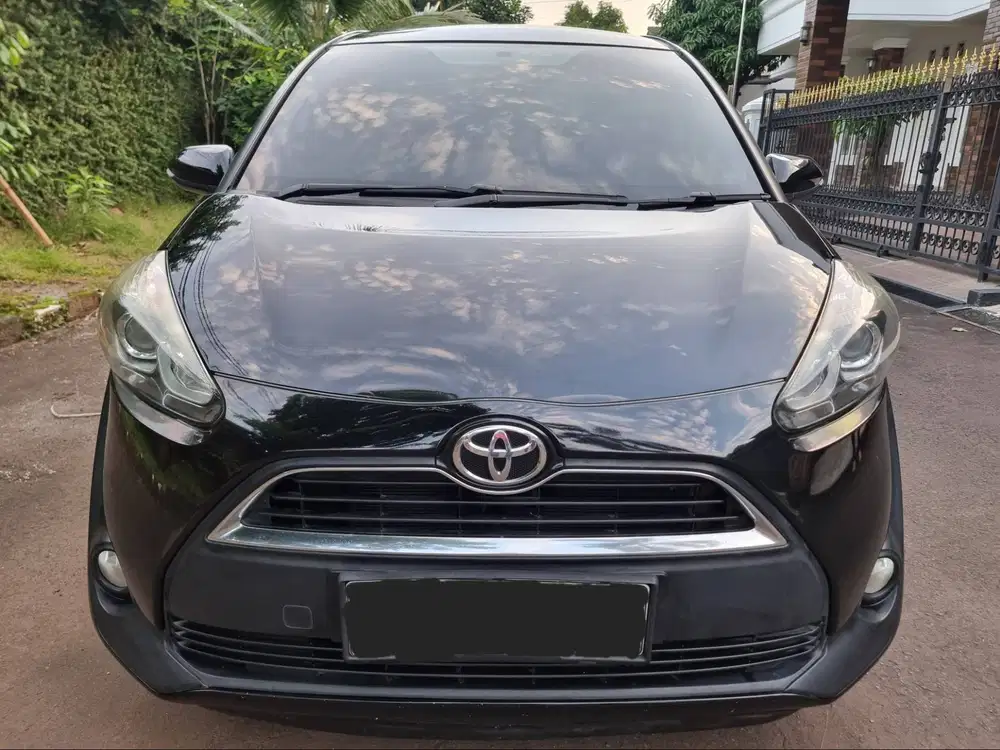 SIENTA G MATIC 2018 2017 TGN1 KM LOW ORISINILAN MULUS SIAP PAKAI BAGUS