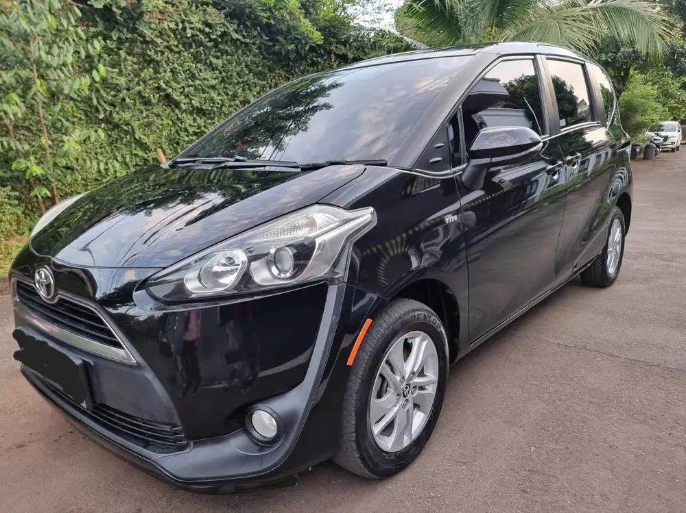 SIENTA G MATIC 2018 2017 TGN1 KM LOW ORISINILAN MULUS SIAP PAKAI BAGUS