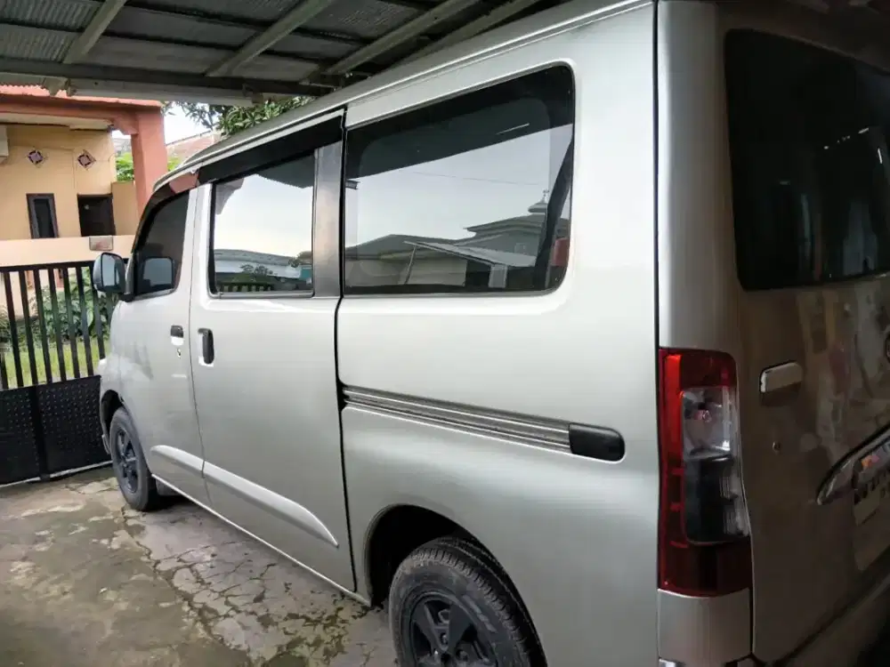 Daihatsu Grandmax, manual Tahun 2008. Warna Coklat muda metalik