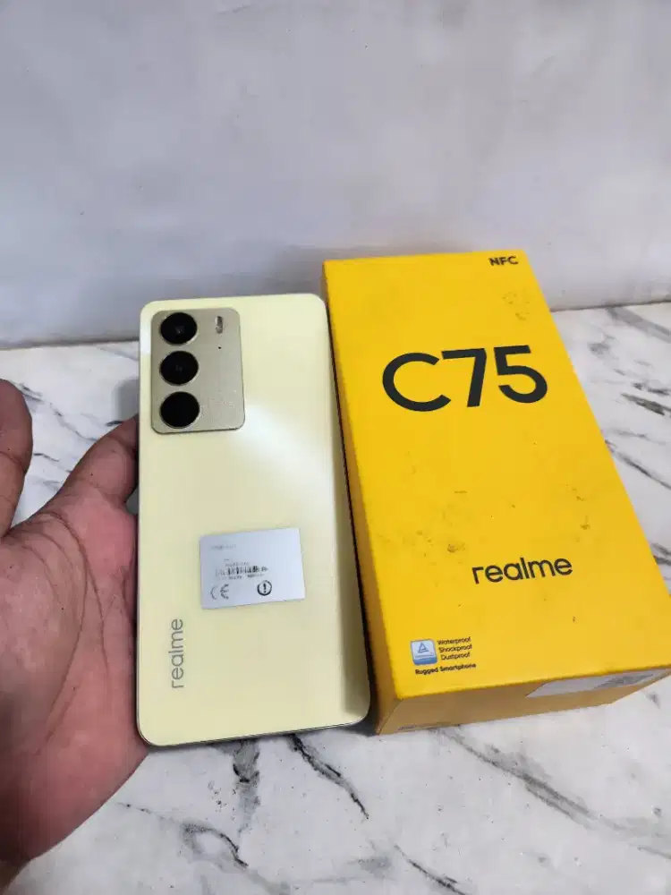 Realme c75 ram 8/256 gb lengkap