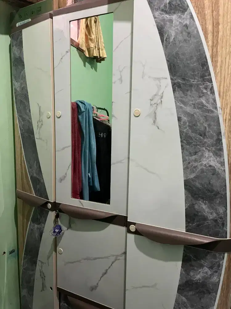 Dijual lemari Olymplast 3 pintu