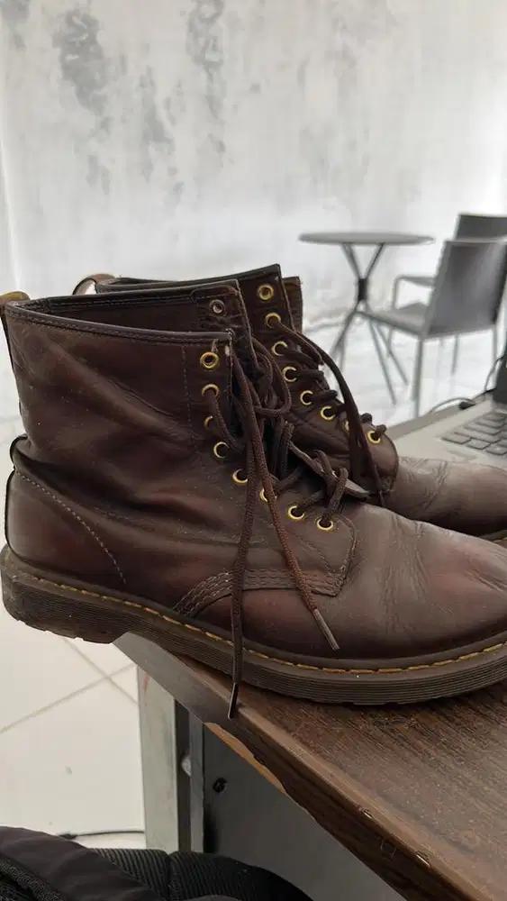 Sepatu Dr Martens 1460 Crazy Horse