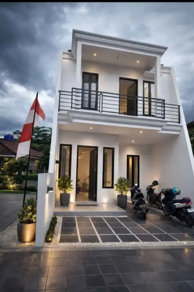 Dijual rumah 2 lantai, dengan strategis bebas banjir dan macet ,aman