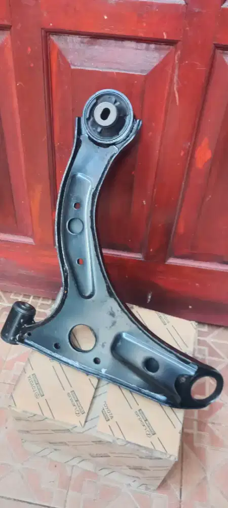 Lower arm new avanza genuine