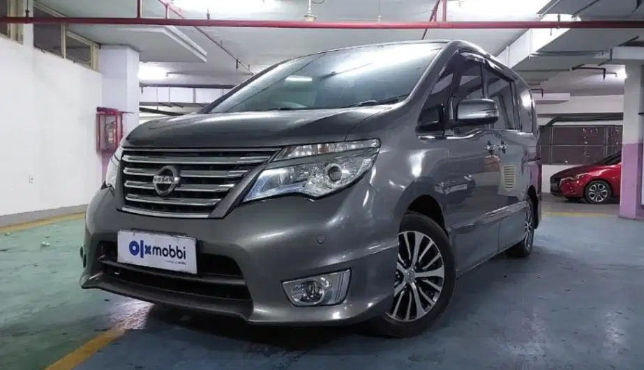 Pajak Panjang TDP 9JT Nissan Serena 2.0 Highway Star BensinAT 2016 Abu