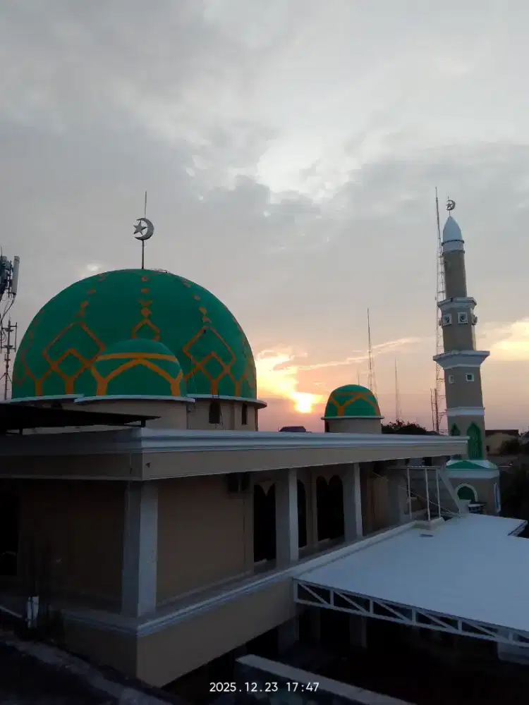 Dibutuhkan Karyawan Kopi Menara dan Martabak Telur Mini