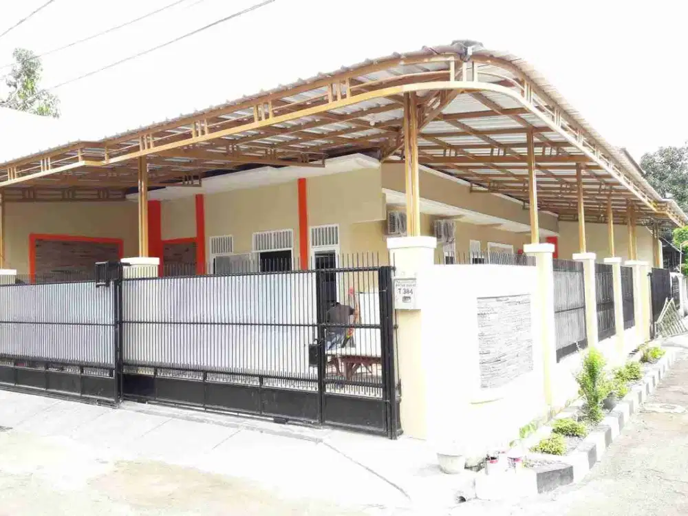 **YUK SURVEY** Rumah Luas nan Cantik daerah BUARAN, Jakarta Timur