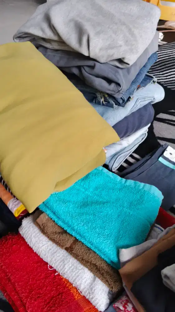 Mencari buat jaga toko laundry