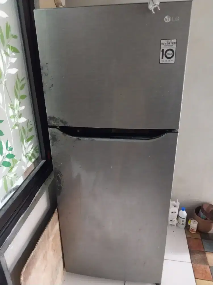 KULKAS 2 PINTU LG INVERTER