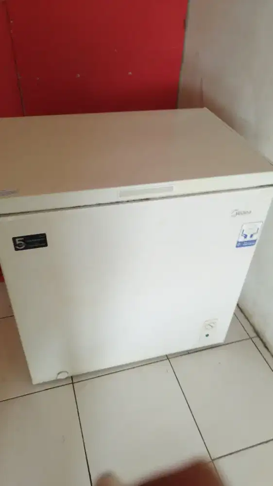 Freezer Box Merk Midea