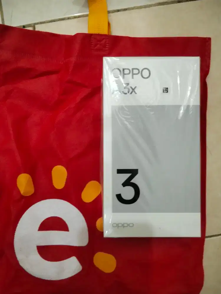 Oppo A3x ram 4+4. 64 gb