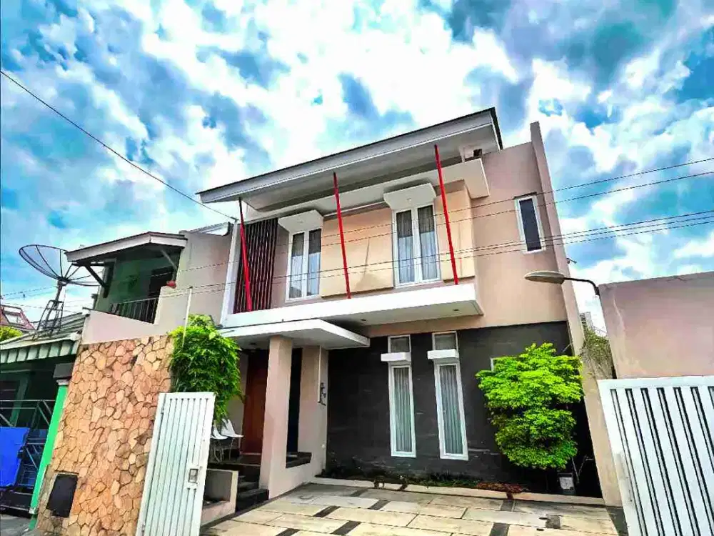 rumah mewah sangat strategis dekat ambarukmo plasa nologaten seturan