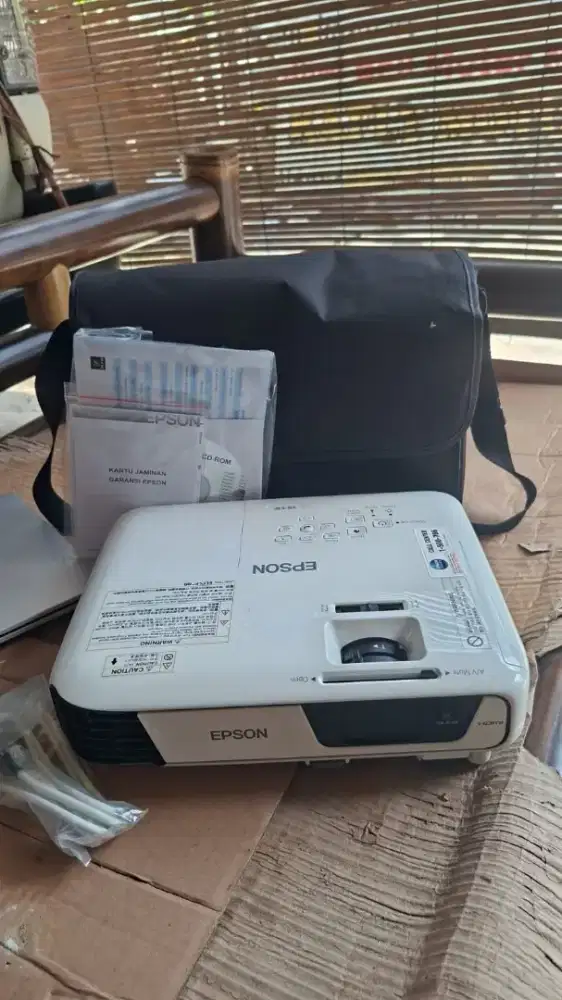 dijual proyektor epson eb x36 mulus normal