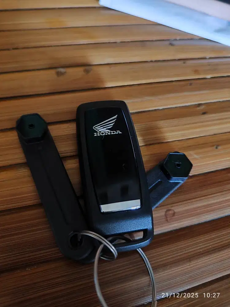 Remote PCX 160 bawaan motor