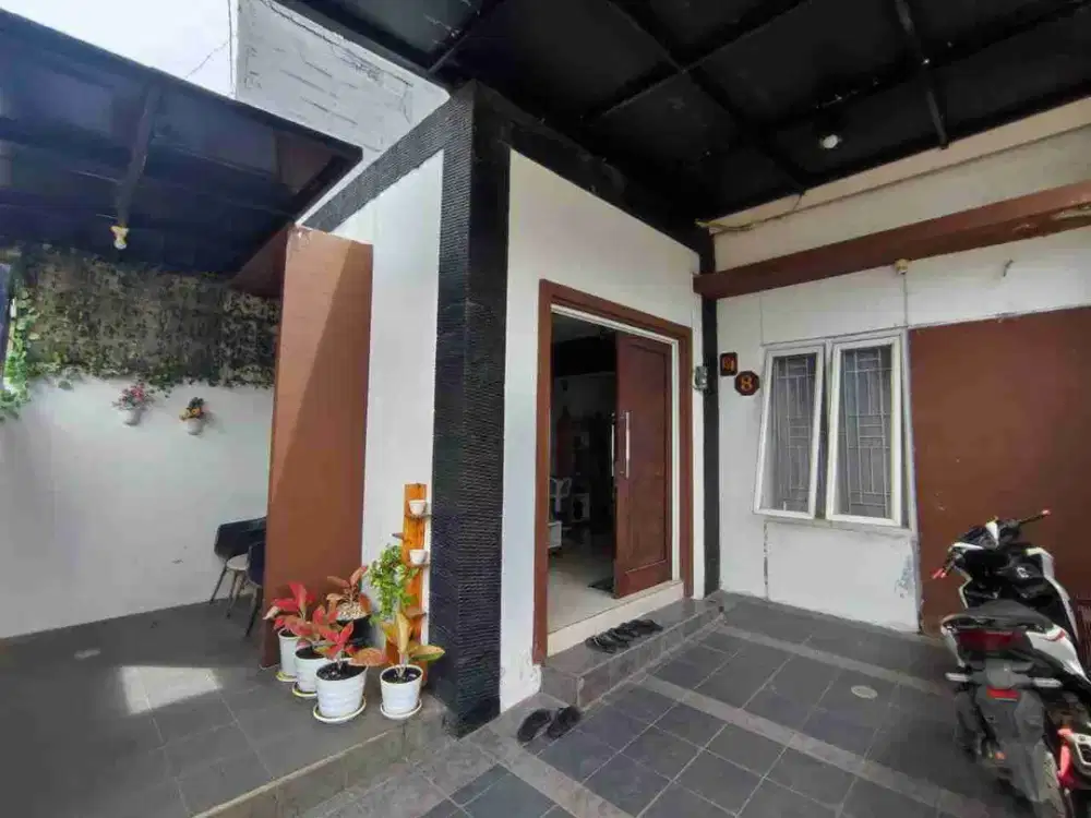 **TURUN HARGA, SURVEY YUK** Rumah cantik Grand Depok City