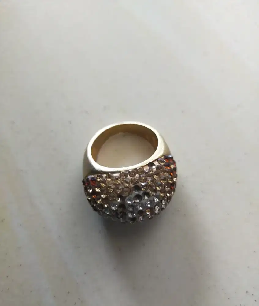 Cincin wanita full mata