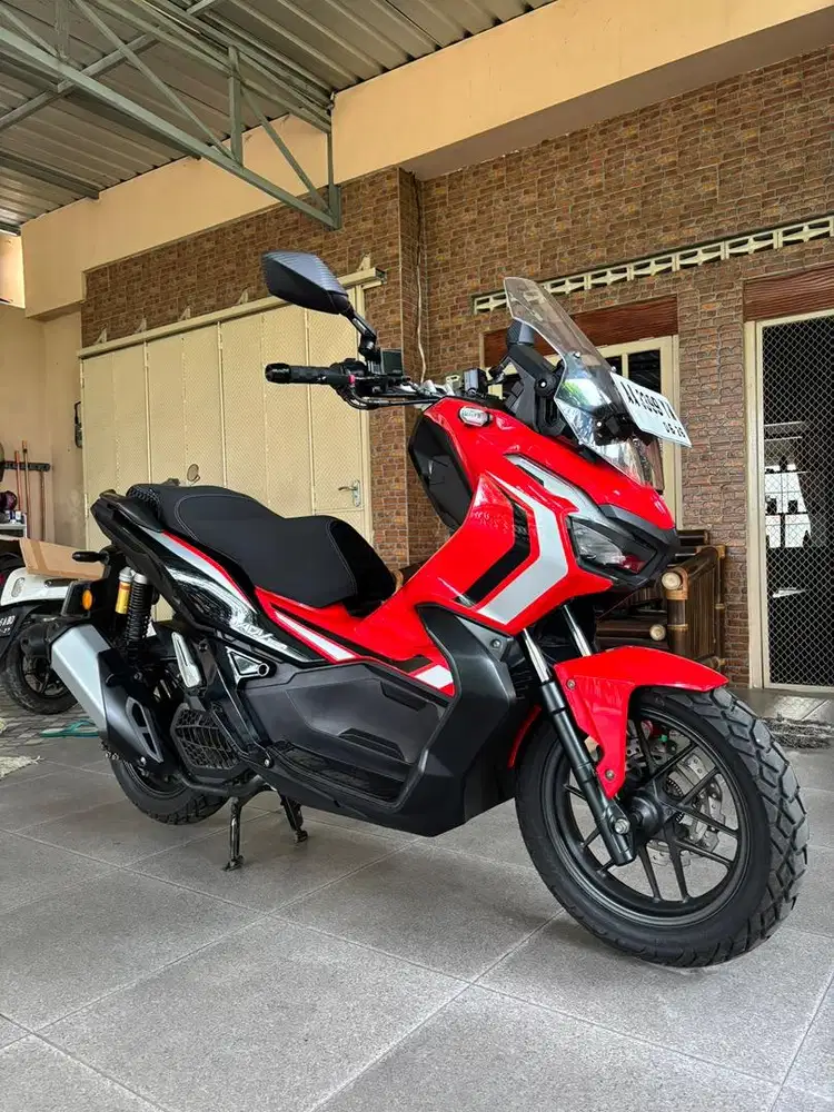 HONDA ADV 150 ABS ISTIMEWA