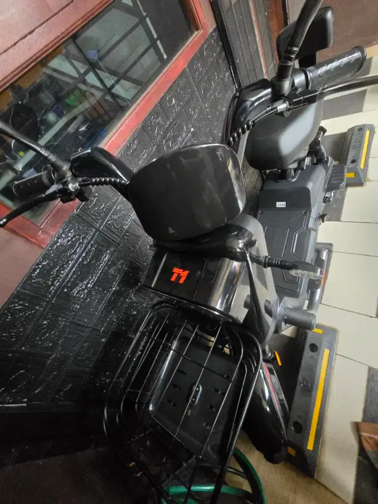 SEPEDA LISTRIK UNITED ESPANA T1 GREESSS