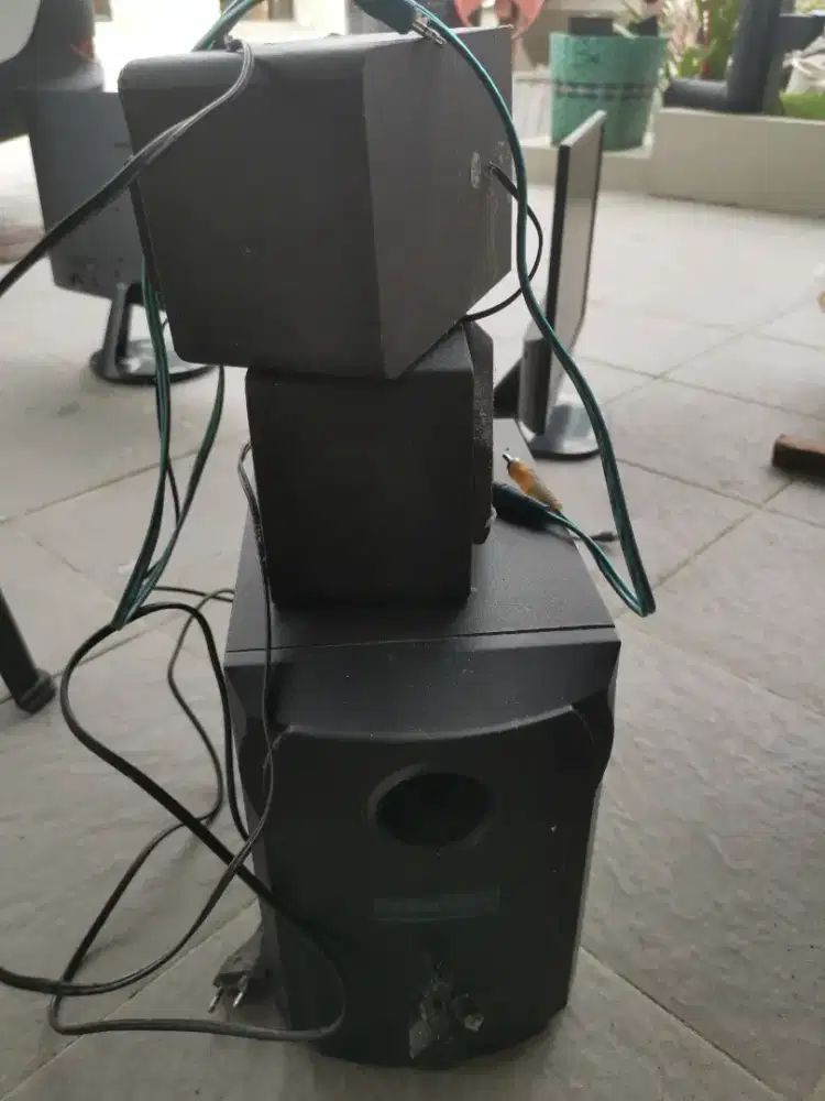 SPEAKER SIMBADDA CST 6700