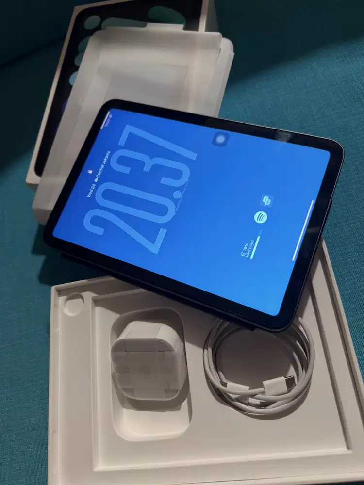 Ipad Mini 64 GB Wifi Only - Complete Set, Rarely Used