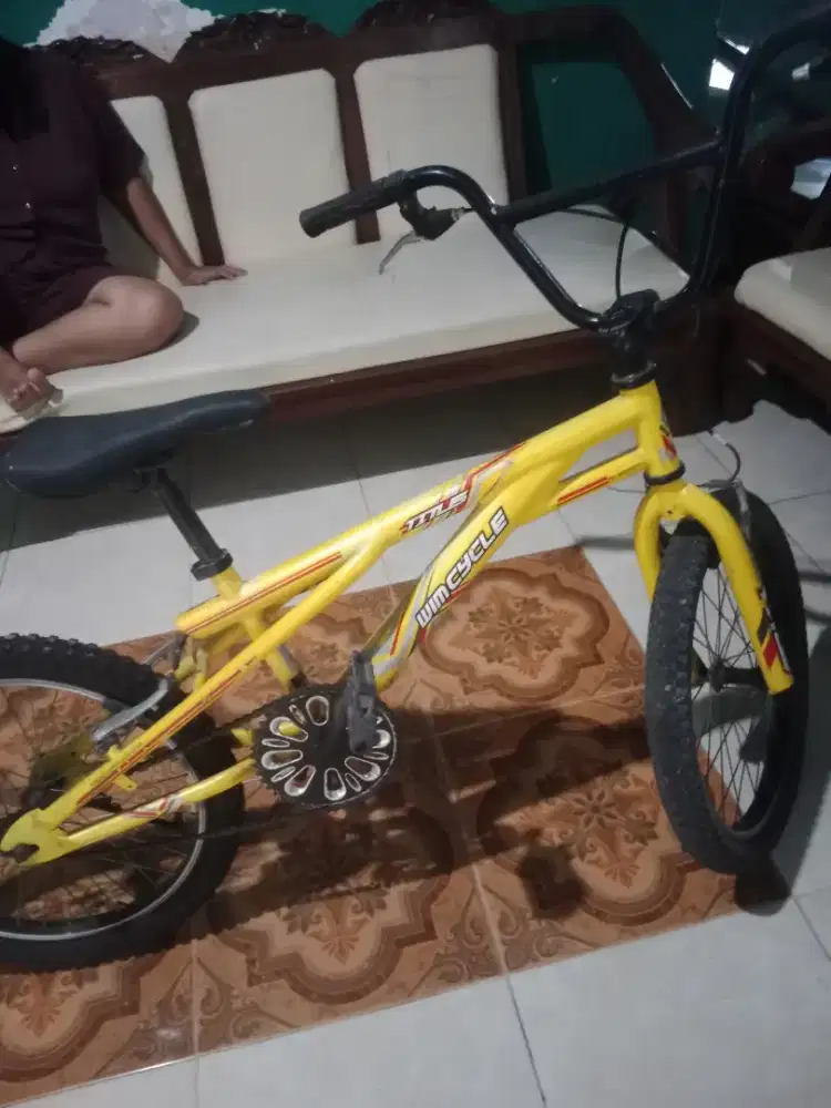 Sepeda bmx wim cycle ring 20