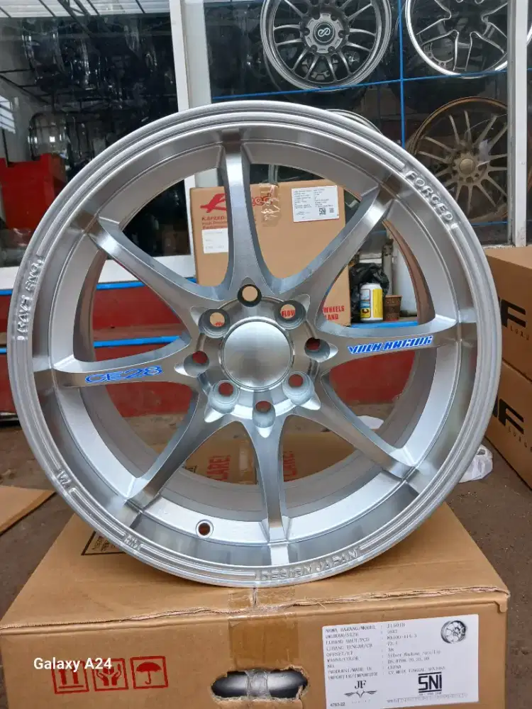 Rays ce28 ring 16 lebar 7 pcd 4x100/114,3 ET 38 silver polish