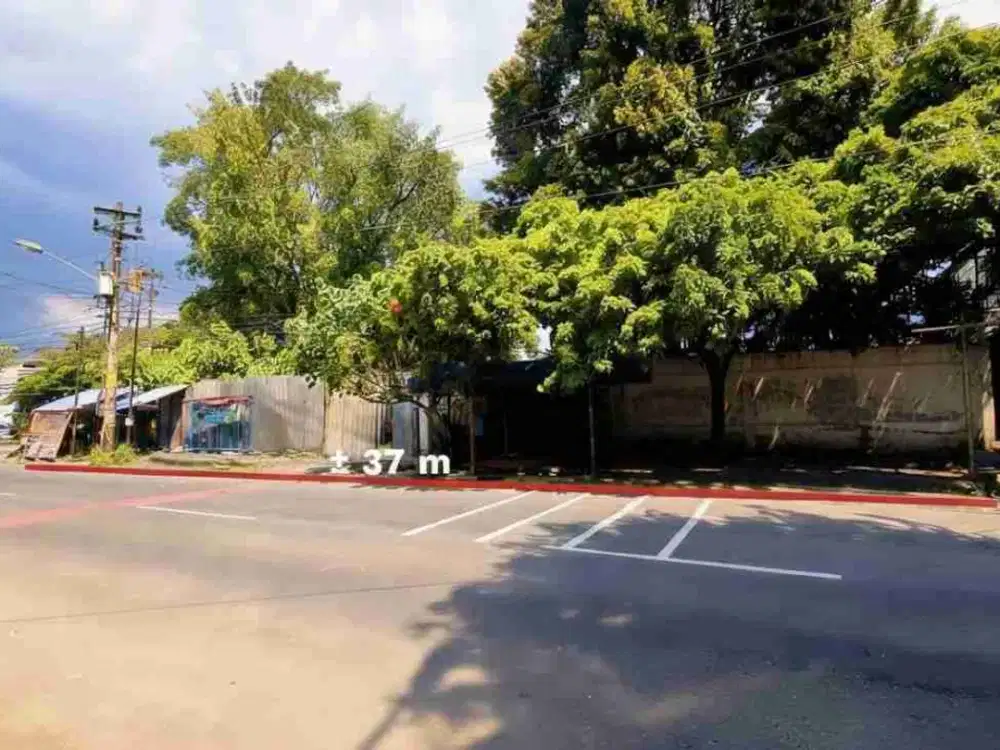 Tanah Luas Tengah Kota Laweyan Solo