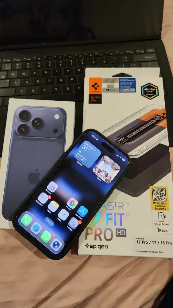 Dijual iPhone 17 Pro FULL SET Mulus 100%