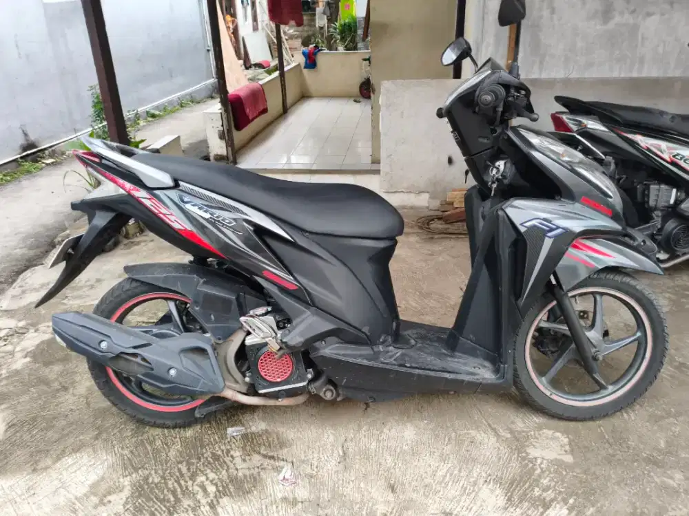 vario 125 KZR pajek on