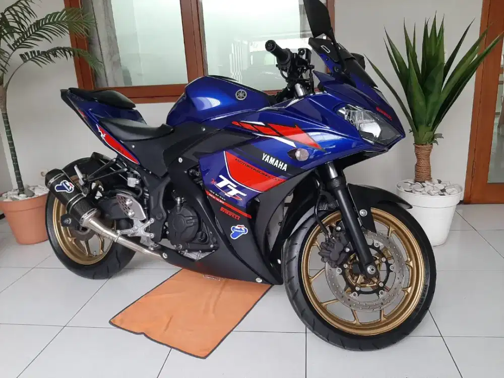Yamaha r25 2014 low km