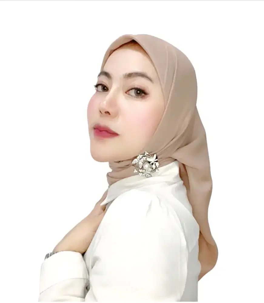 Open Job Graphic & Creative Designer and Travel Planner