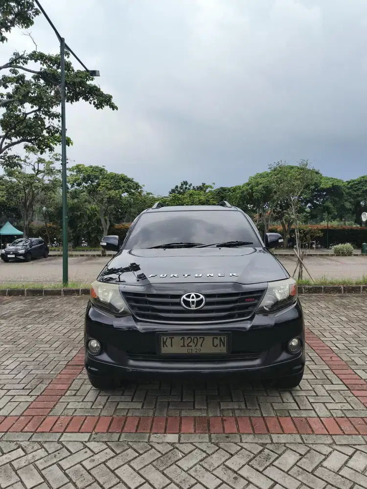 Toyota Fortuner 2012 Bensin