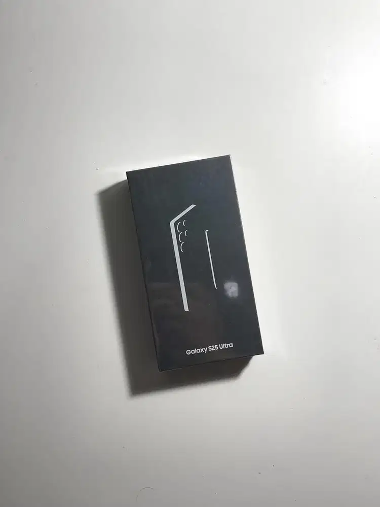 Samsung S25 Ultra 12 / 512GB Titanium Gray Garansi Resmi SEIN