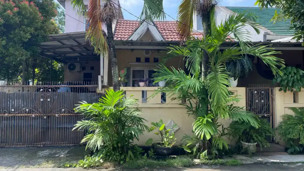 Rumah dijual di Puri Permata. Cluster. Hoek