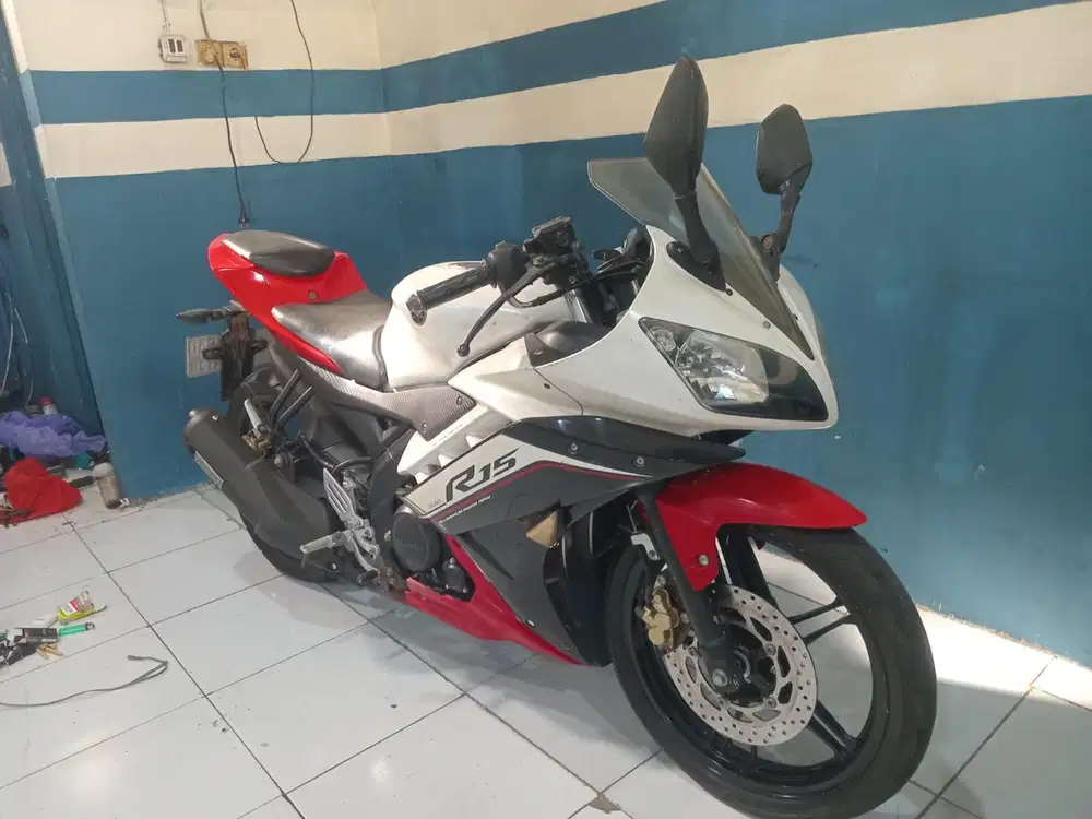(1) Yamaha R15 V2 2016 siap pakai