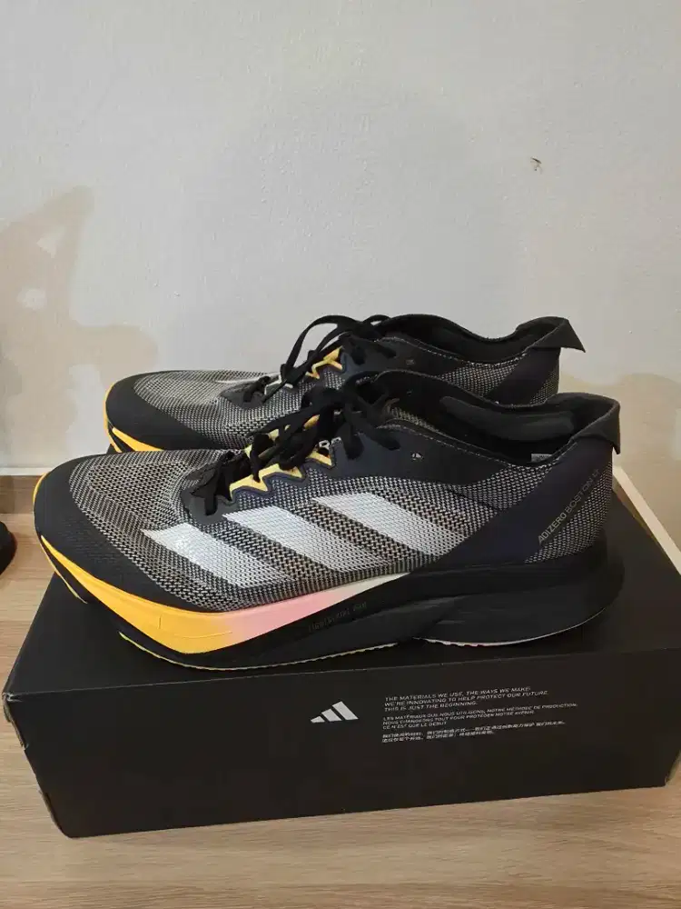 Sepatu Adidas Adizero boston 12M like new