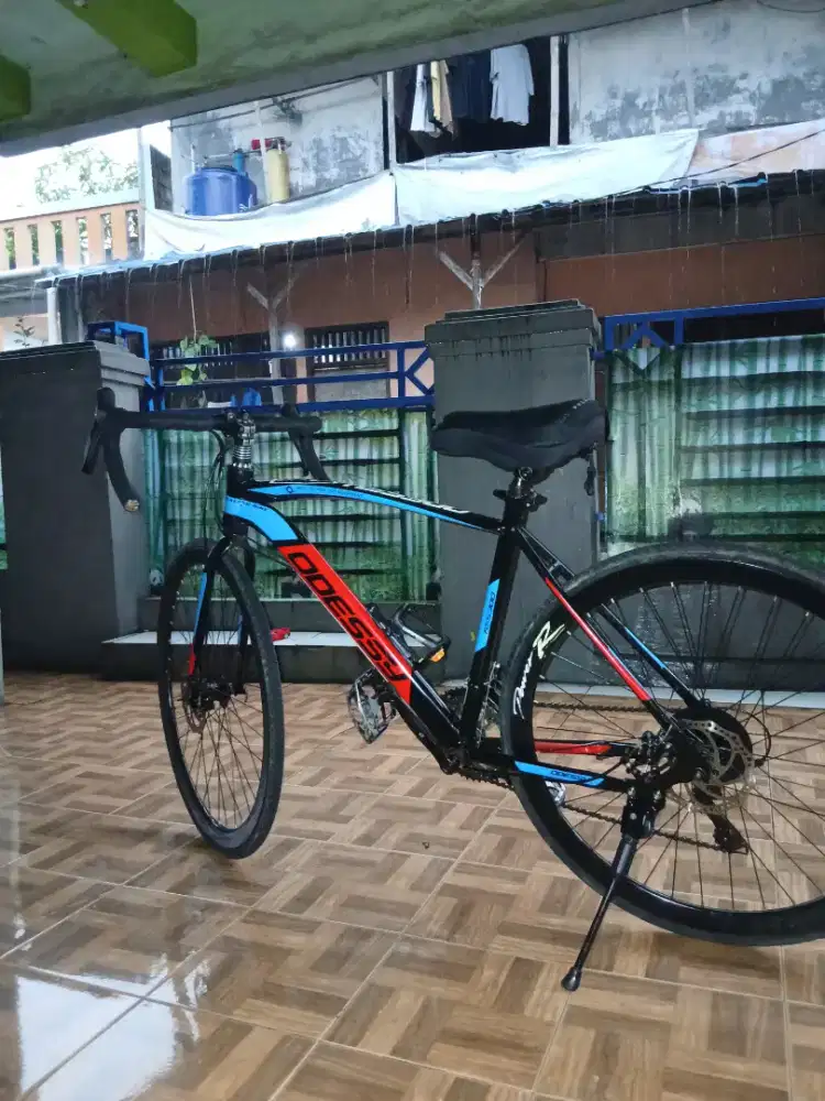 Sepeda balap roadbike odessy mt1010s 700c 14 speed