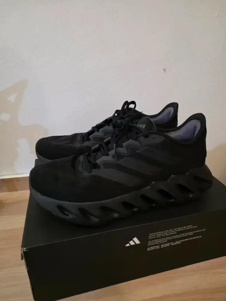 Sepatu ADIDAS Switch FWD men original