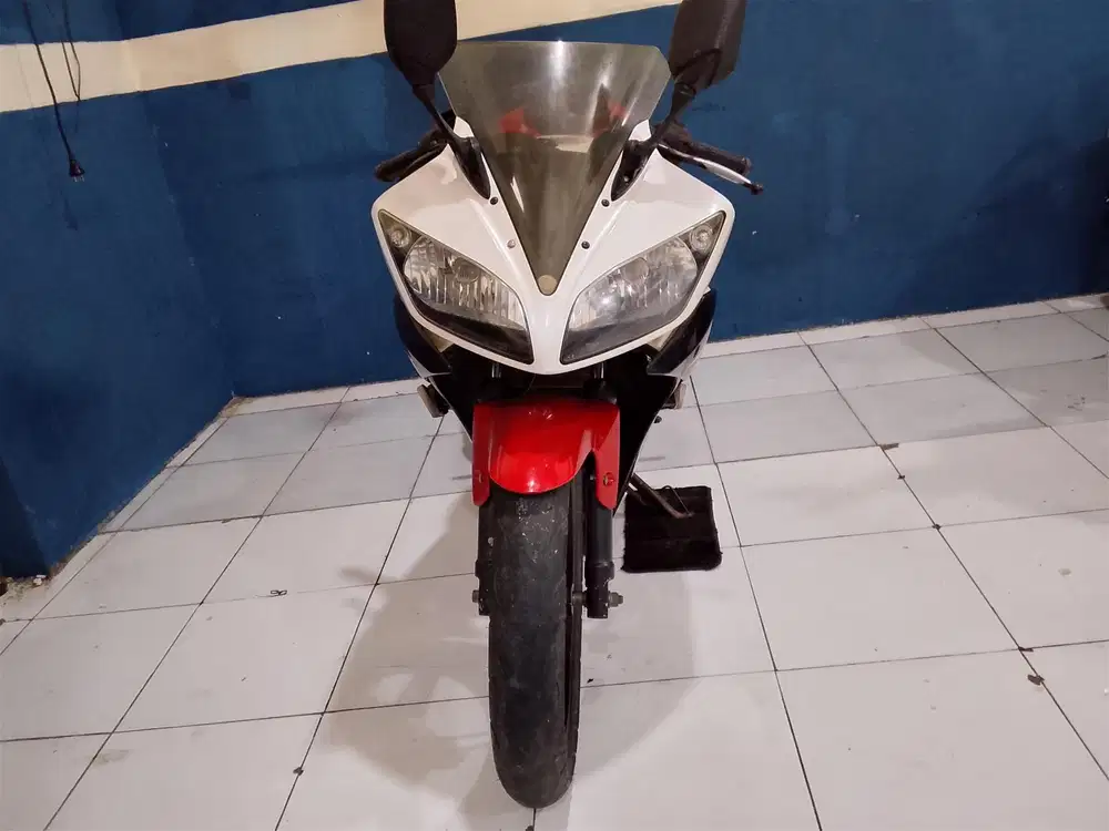 (2) di jual yamaha R15 V2 2016 surat lengkap