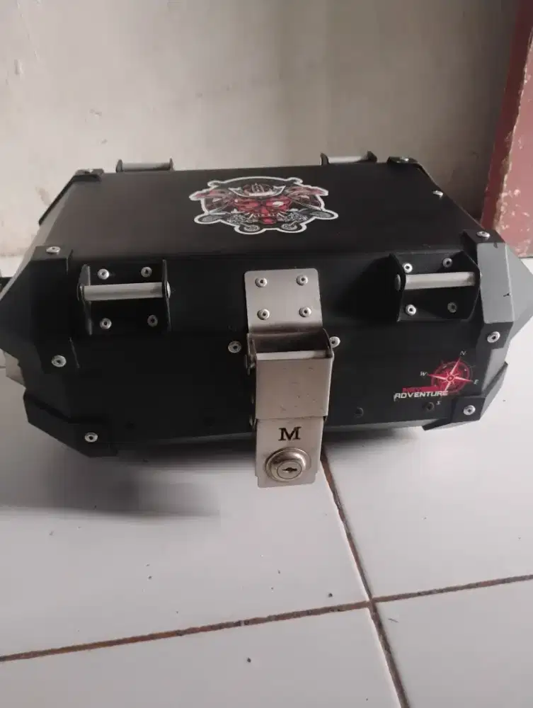 Box motor aerox berikut breaket