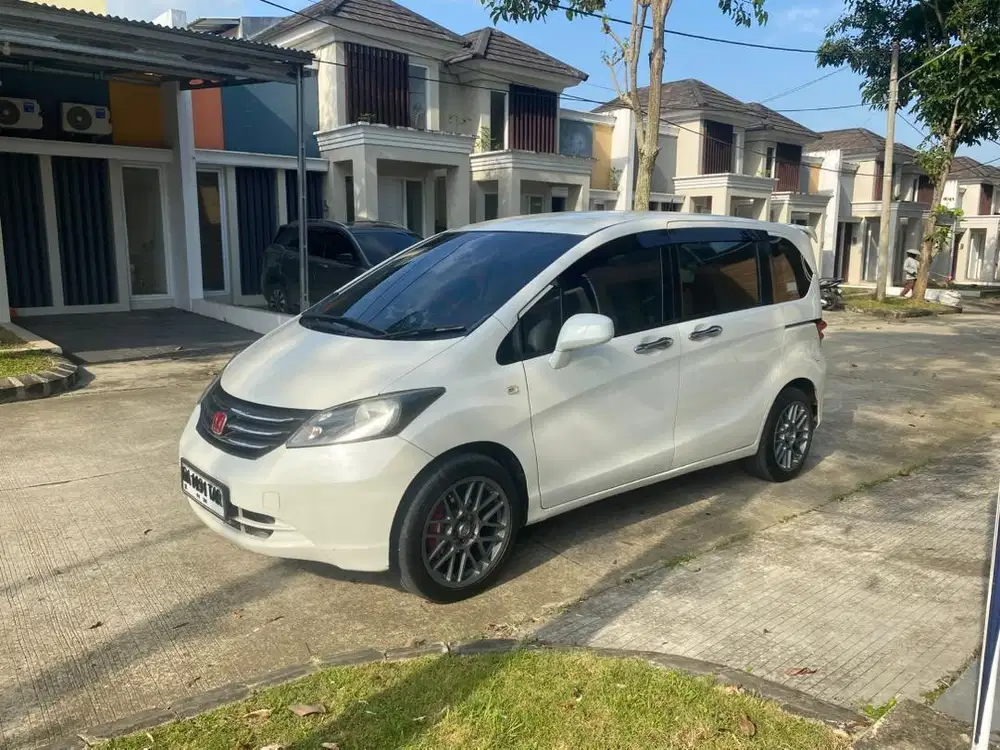 Honda Freed E PSD tahun 2010