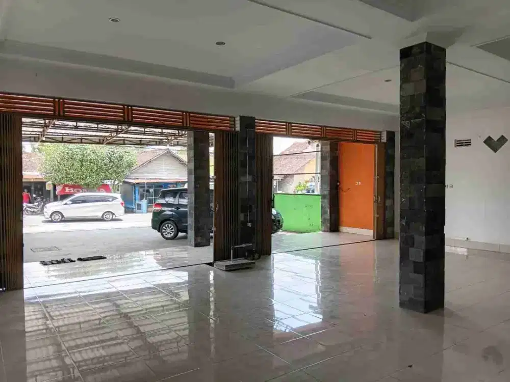 Jual cepat ruko 2lantai bangunan bagus strategis di klaten