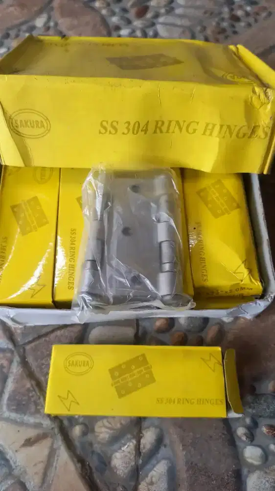 Ensel baru pintu atau jendela .4 lusin