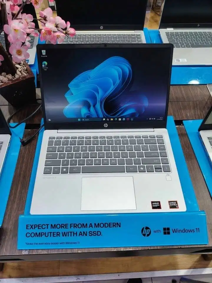 HP OMNIBOOK 3 NG AI 14 RYZEN AI 5 340 24GB 512GB W11+OHS