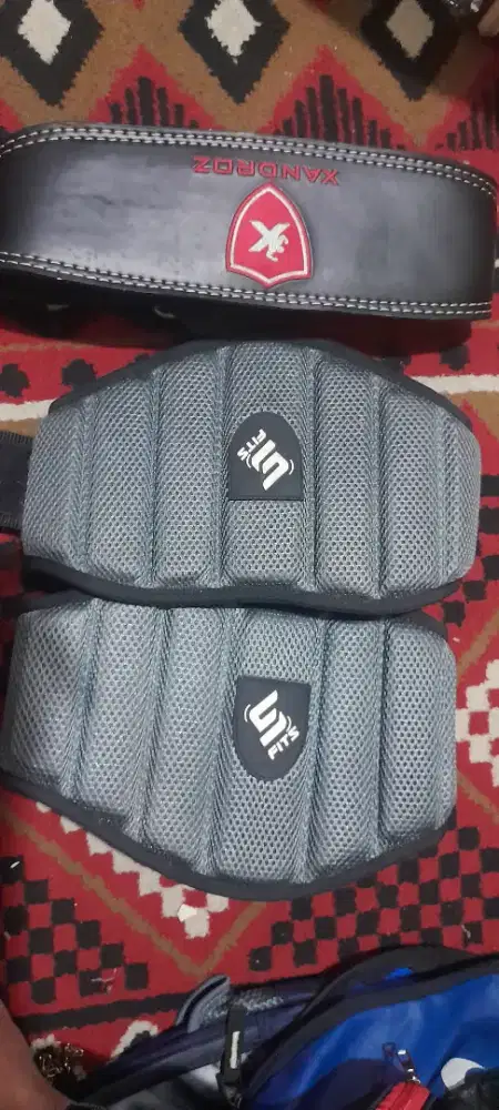 Koleksi belt untuk pria