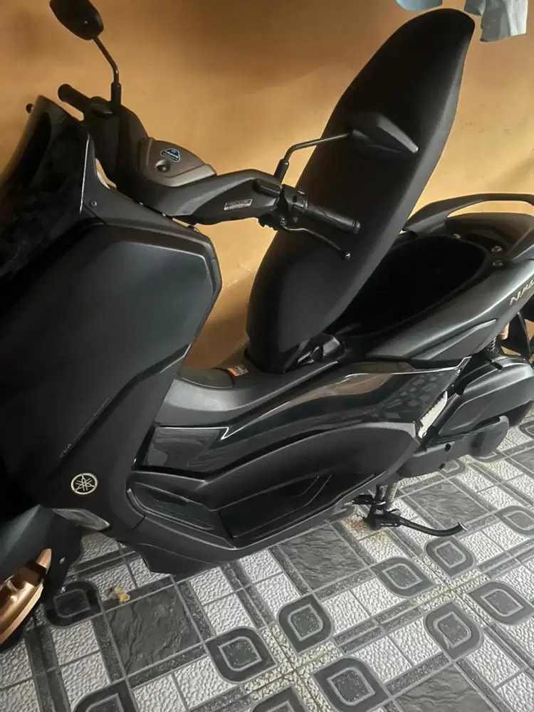 All New NMax Connected Black 2023