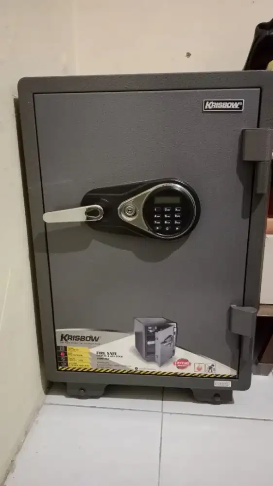 Dijual brankas merk krisbow