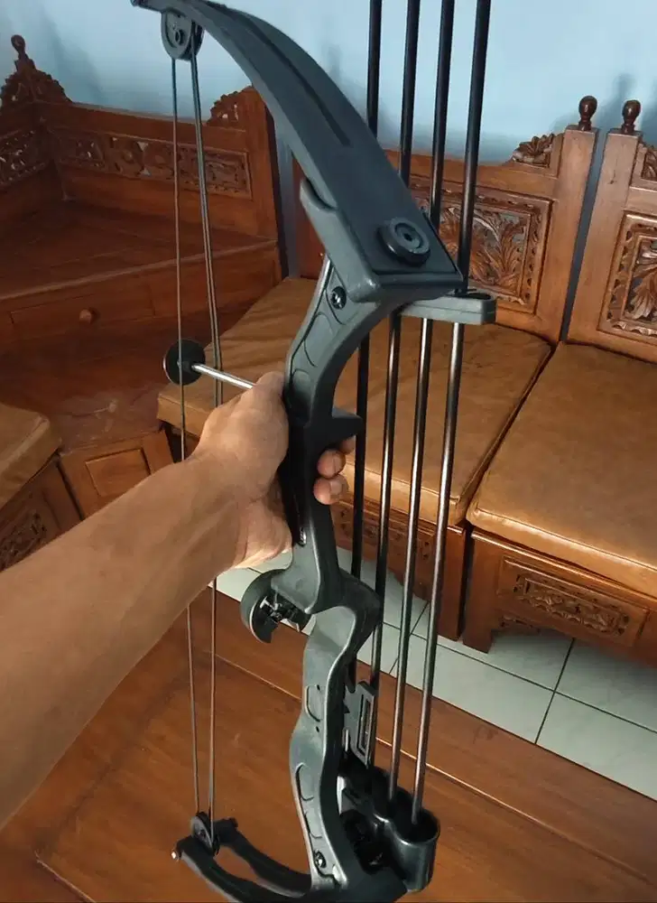 LIKE New Compound Bow Busur Panah Junxing